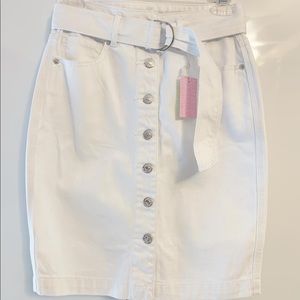 White denim button up skirt